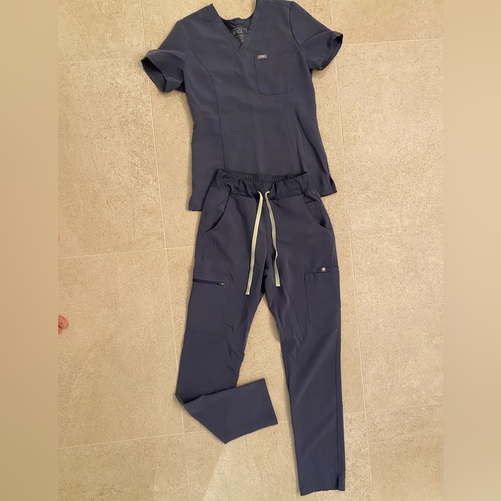 Figs Women's Gray Scrubs